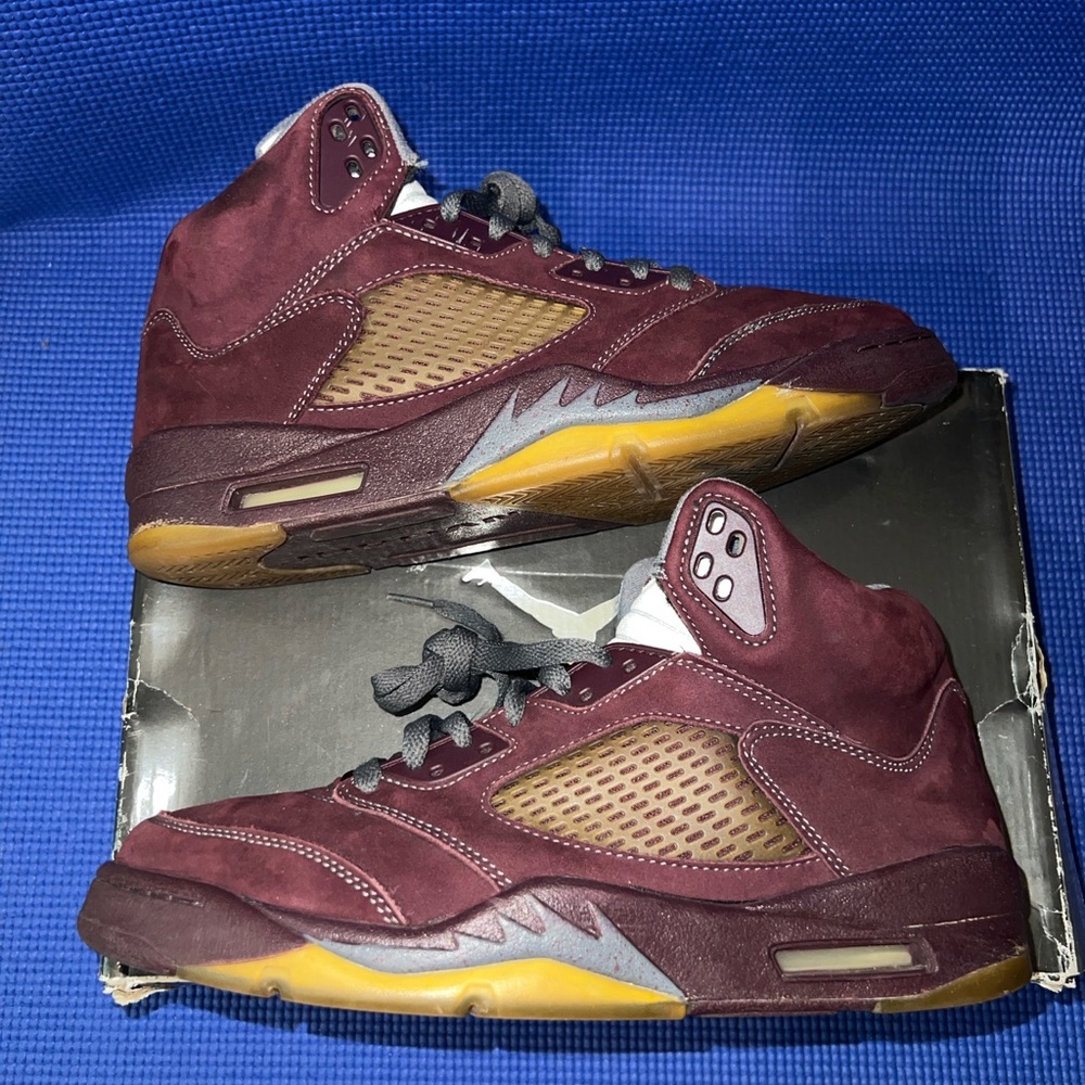 2006 Jordan 5 Burgundy size 9